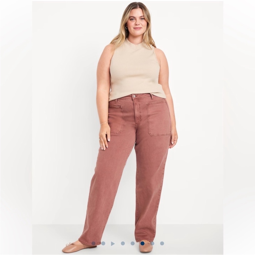 Old Navy Women's Straight-Leg Jeans in Rust